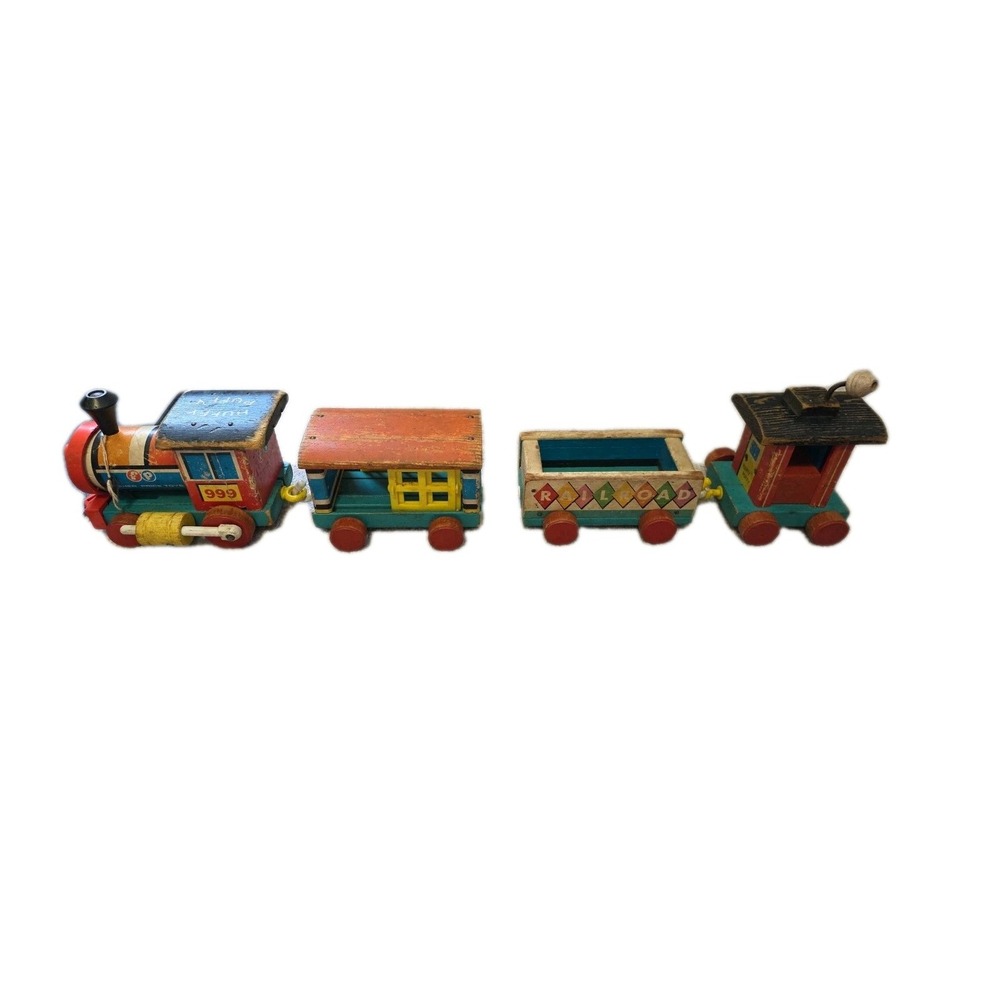 VINTAGE 1963 FISHER PRICE HUFFY PUFFY TRAIN WITH CABOOSE MADE IN USA